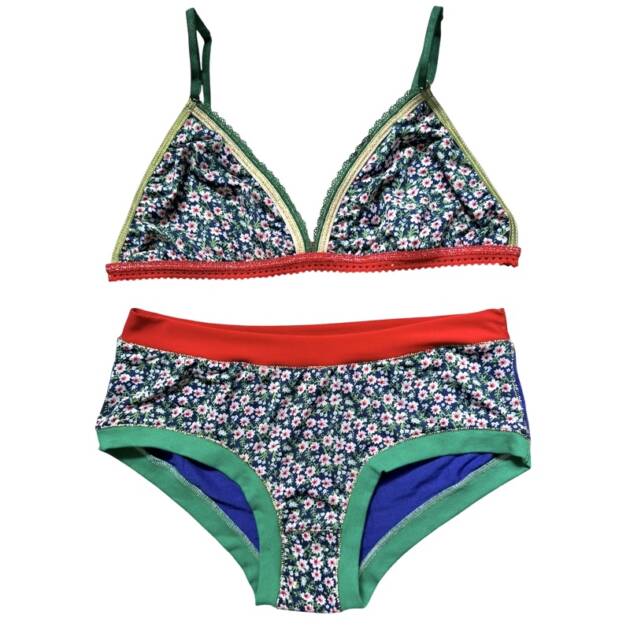 Ensemble lingerie petites fleurs des champs
